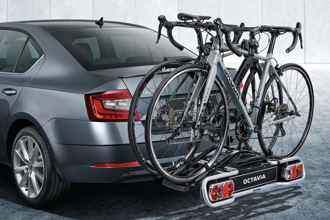 Škoda Octavia Fahrradheckträger zwei Räder montiert